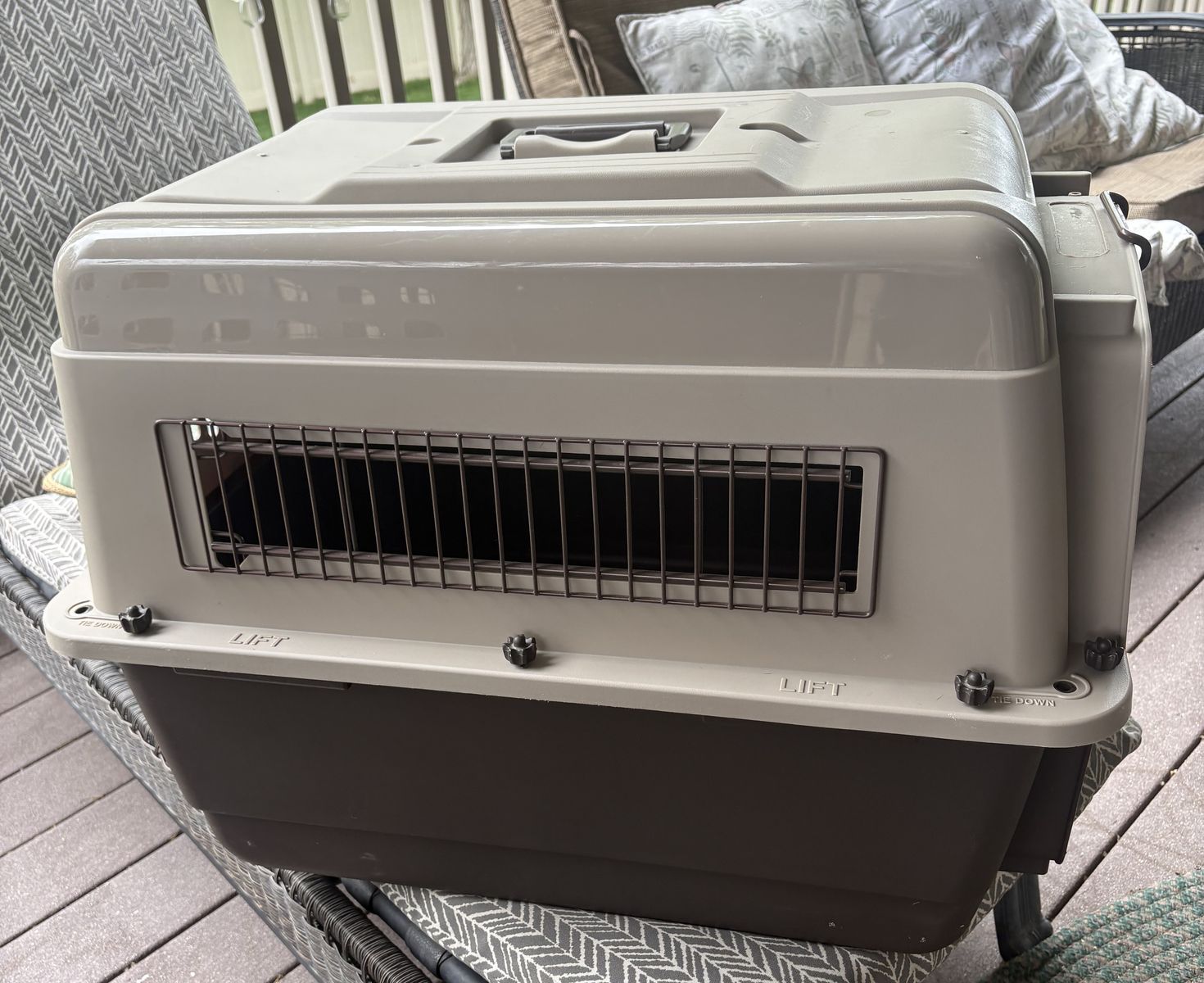 Dog Crates  Like New