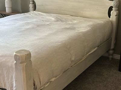 California King Wood King Bed Frame and box springs