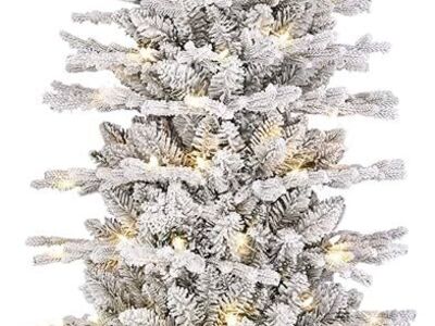 6ft tall pre-lit Christmas tree