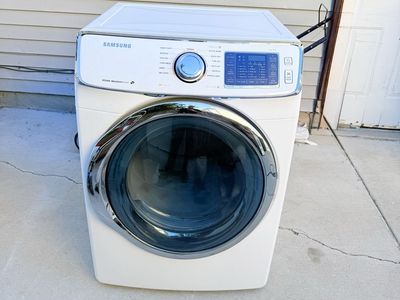 Samsung Front Load Electric Dryer with Steam Moisture Sensor - White