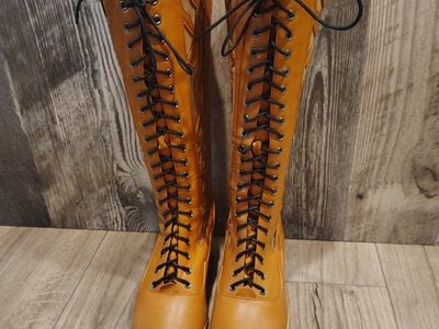 Women's Size 7.5 but fits more like a 8.5-9. Brown/Tan Leather-like Tall Lace-Up Boots - Victorian/Steampunk Style