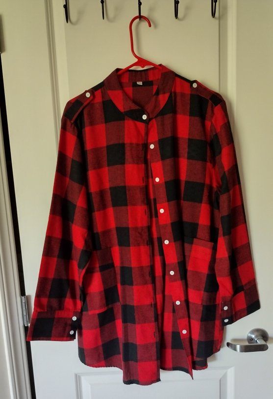 Red & Black Plaid Flannel Button-Up Shirt - 5XL (Fits like 3XL)