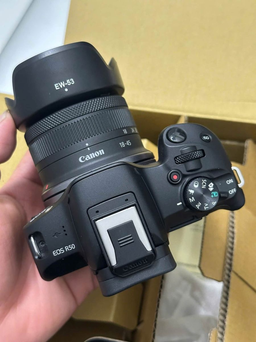 Canon r50 kit 18-45mm and sima 18-50mm