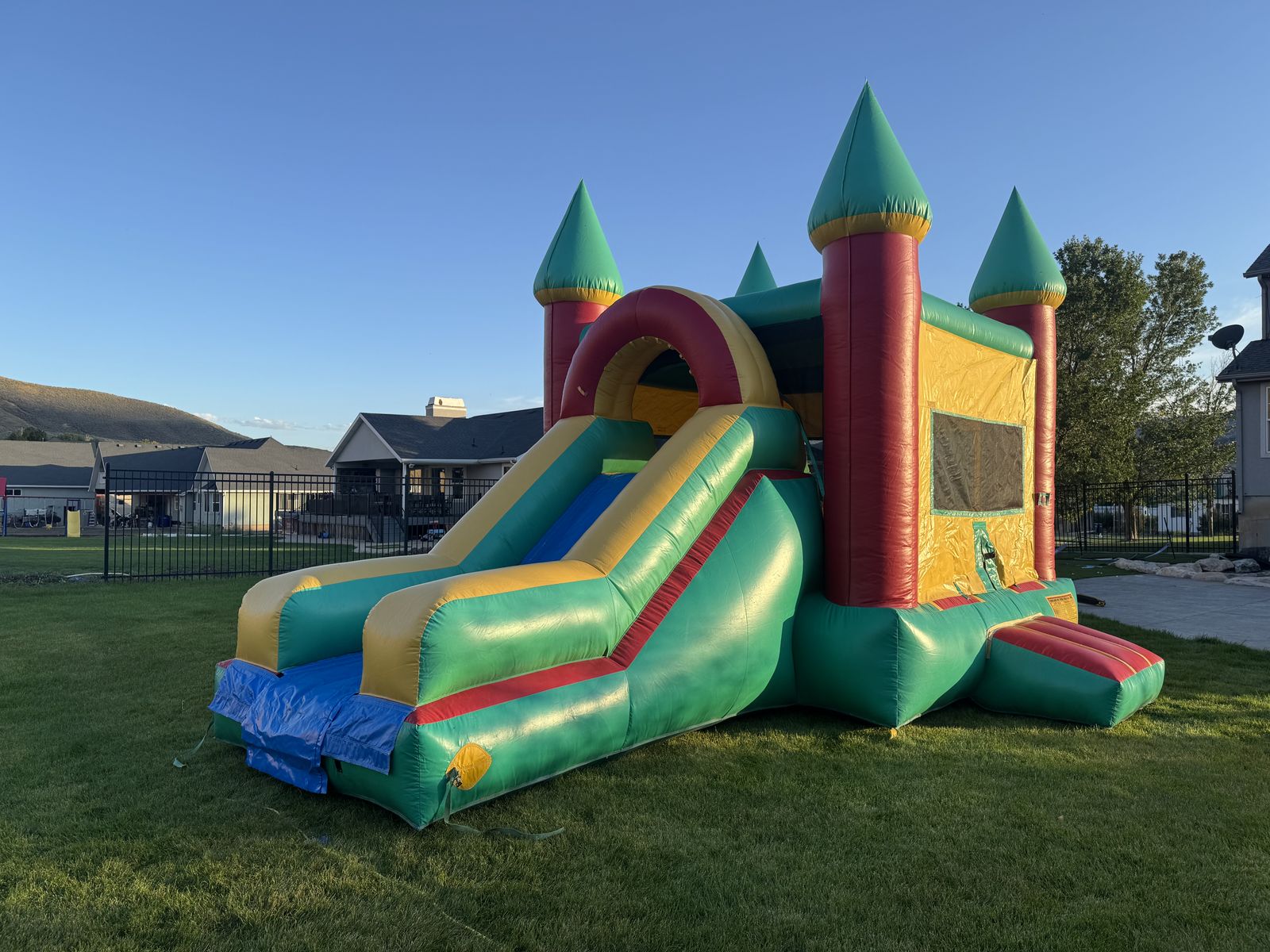 Combination Bounce House & Slide