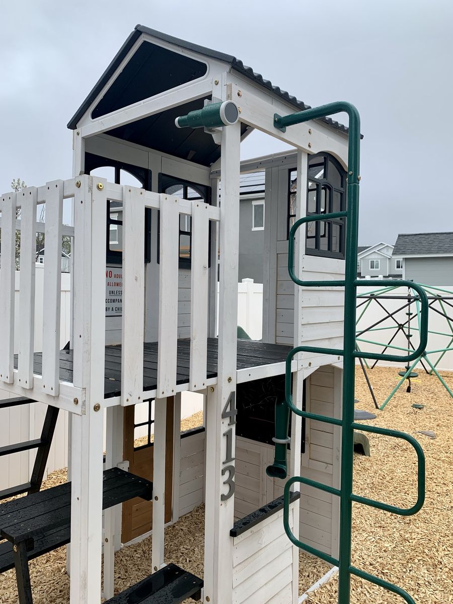 Legit the cutest playhouse kidcraft with slide