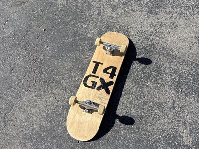 Skateboard