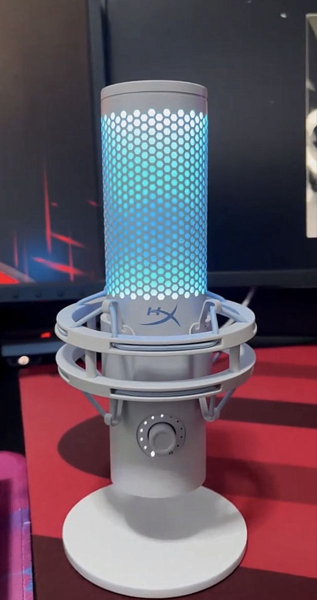 Hyper quad cast microphone