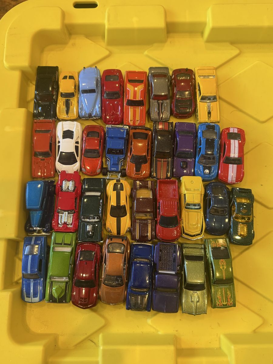 Hot Wheels Matchbox Mixed Lot of 30+ Diecast Cars & Trucks - Various Models & Colors