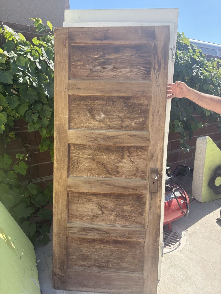 Antique doors fun as wedding decor. Make a nice backdrop or just fun decorations