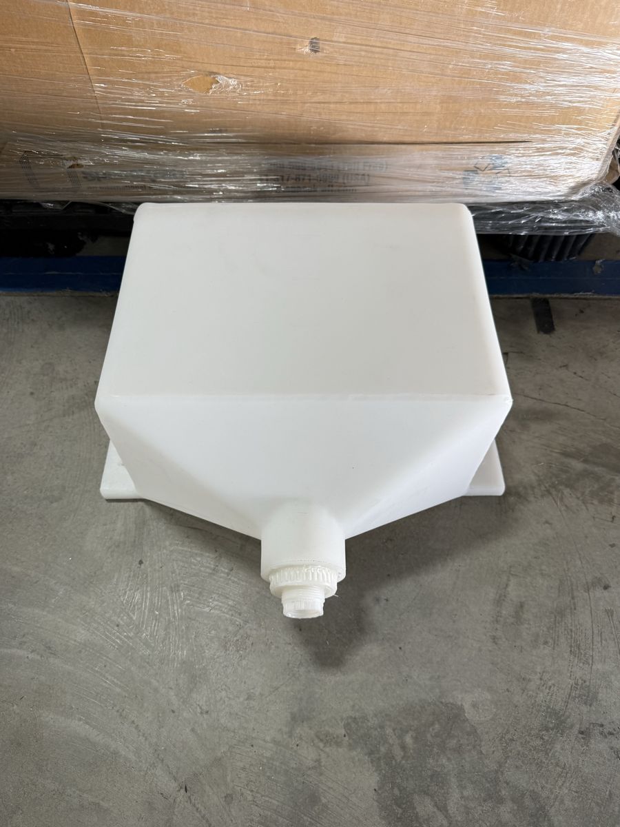 Main image 3