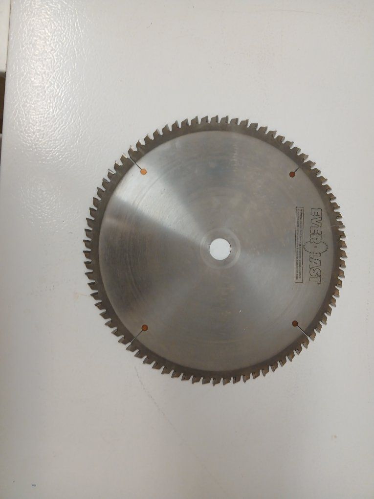 Ever Last 12 inch Carbide saw blade.