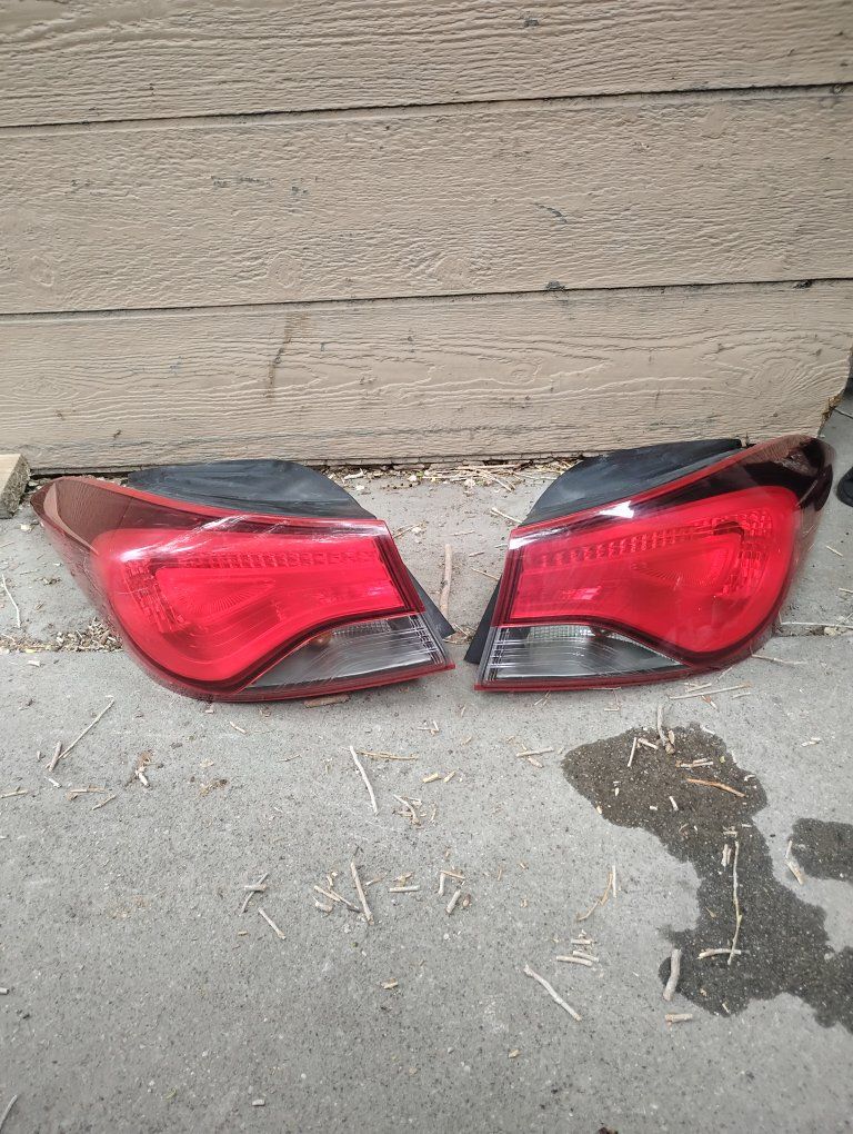 2016 Hyundai Elantra taillights