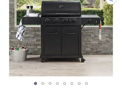 Brand new, in box members mark 5 burner gas grill