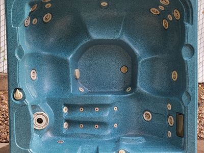 Phoenix Spas hot tub