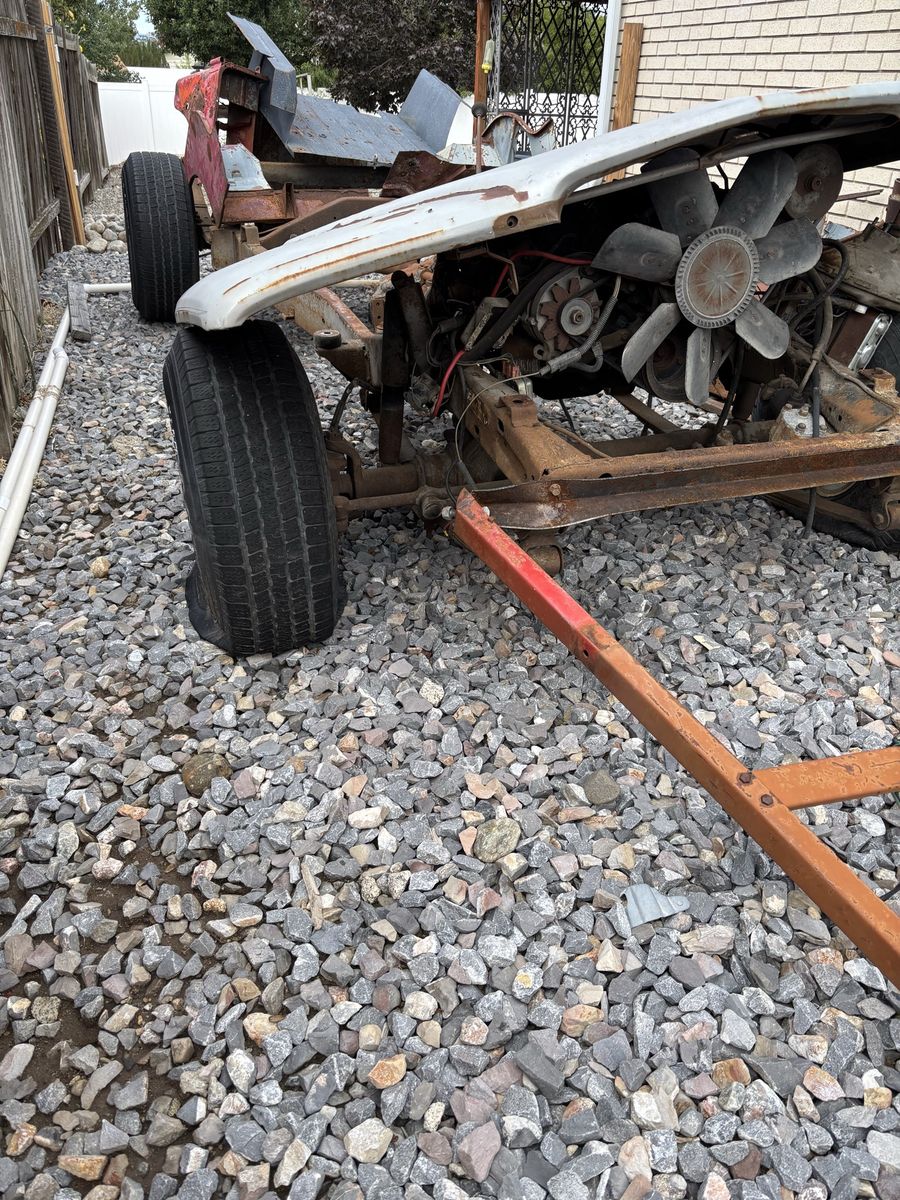 J 10 Jeep chassis 44 axles long block 360 .4 speed manual. Dana18 transfer case