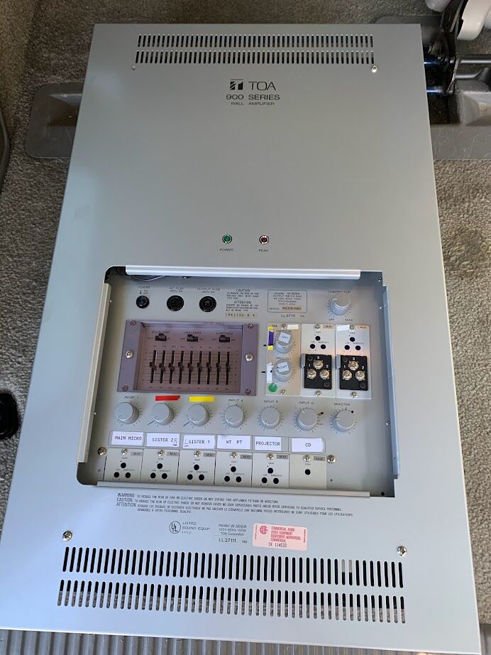 TOA W-906A Amplifier