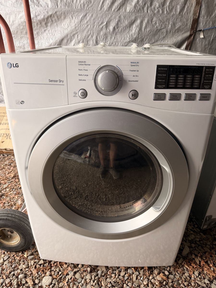 LG White Sensor Dry Gas Dryer - Front Load, Energy Saver, Smart Diagnosis