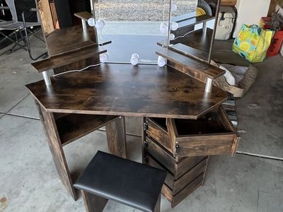 Vanity Desk
