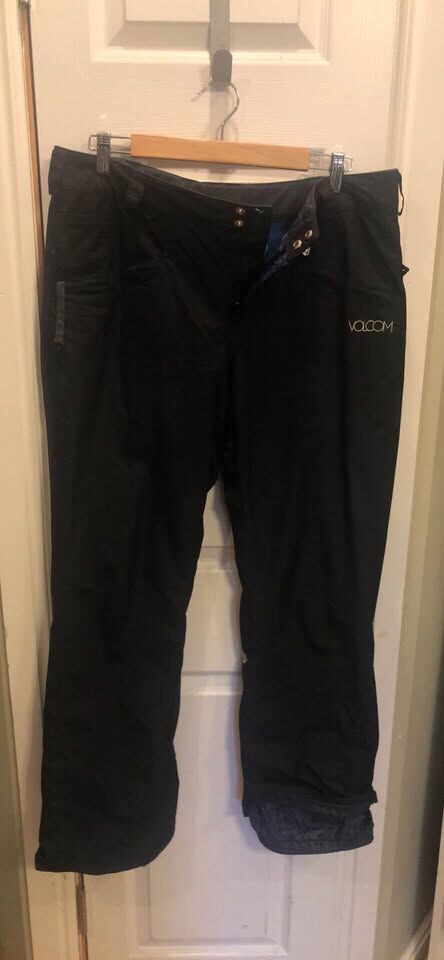 Volcom Ski Snowboard Pants Women’s Size L