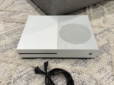Xbox One S