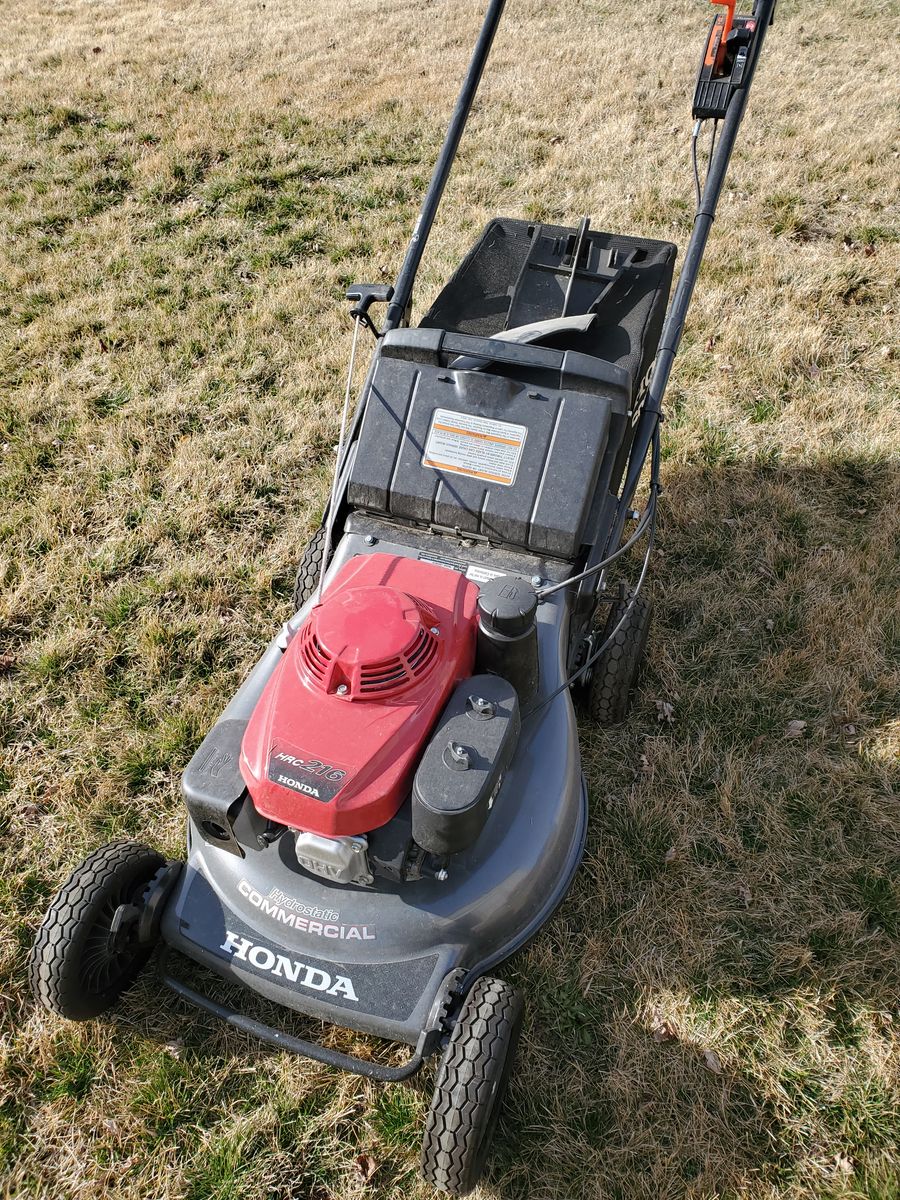 21" Honda Commercial HRC 216