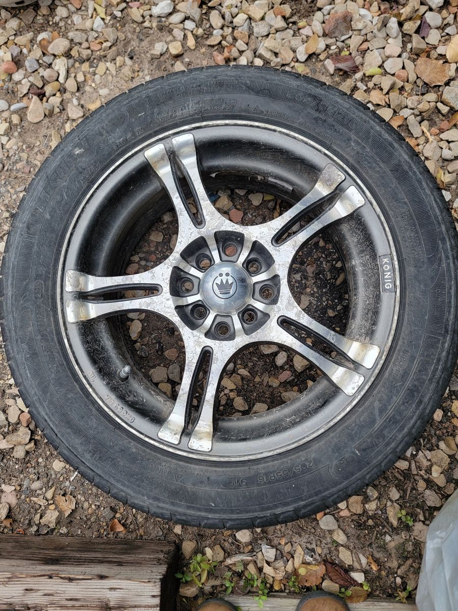 Universal 4 lug aluminium set of 4