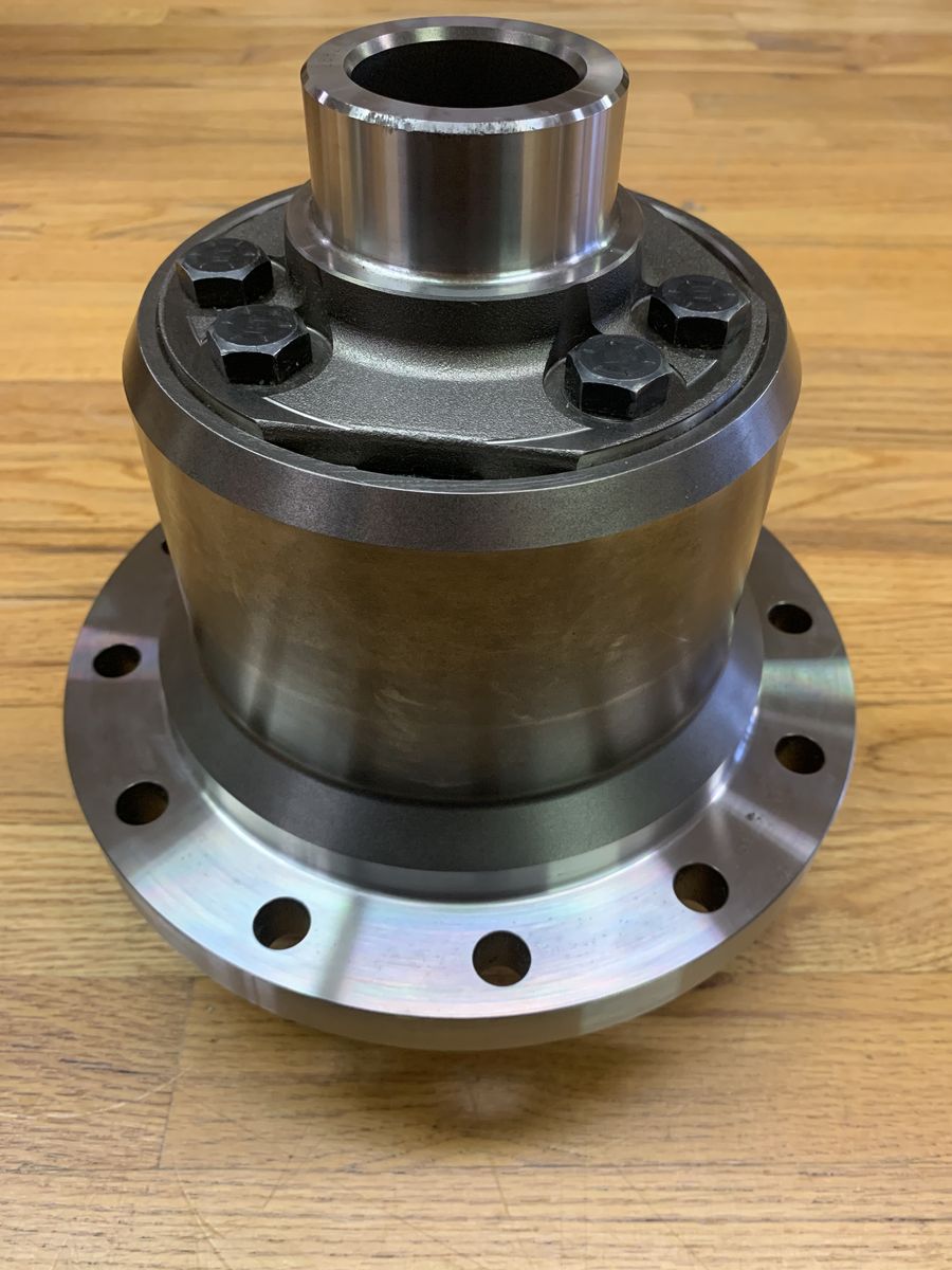 Eaton Detroit Truetrac 11.5" inch 30 Spline Differential for American Axle 915A568 AAM Duramax LLY LBZ LML LB7 Dodge Ram Cummins