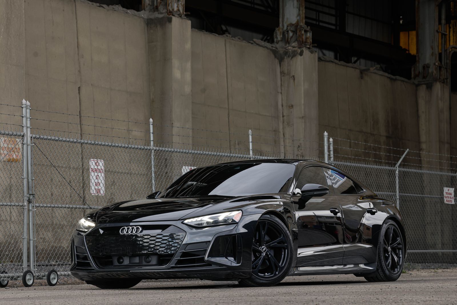 2023 Audi e-tron GT quattro Premium Plus