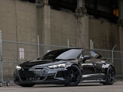 2023 Audi e-tron GT quattro Premium Plus