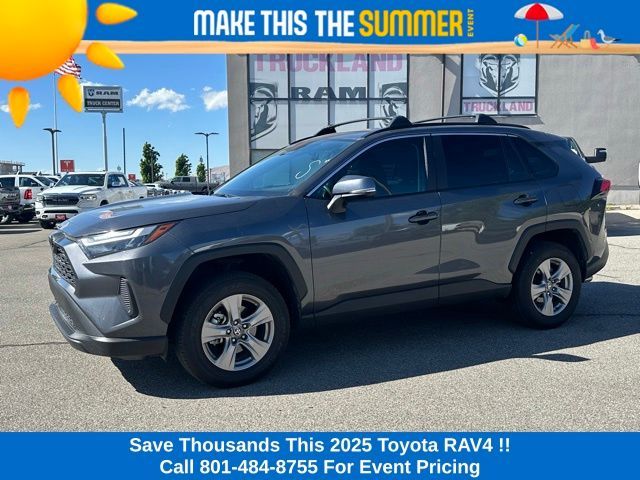 2025 Toyota RAV4 XLE