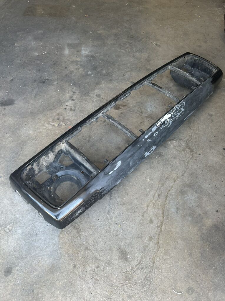 1984-2001 XJ header Panel Grille Assembly Cherokee