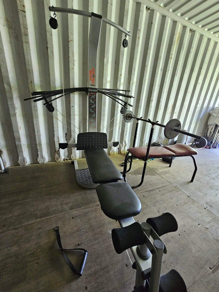 gym equipment / home gym
