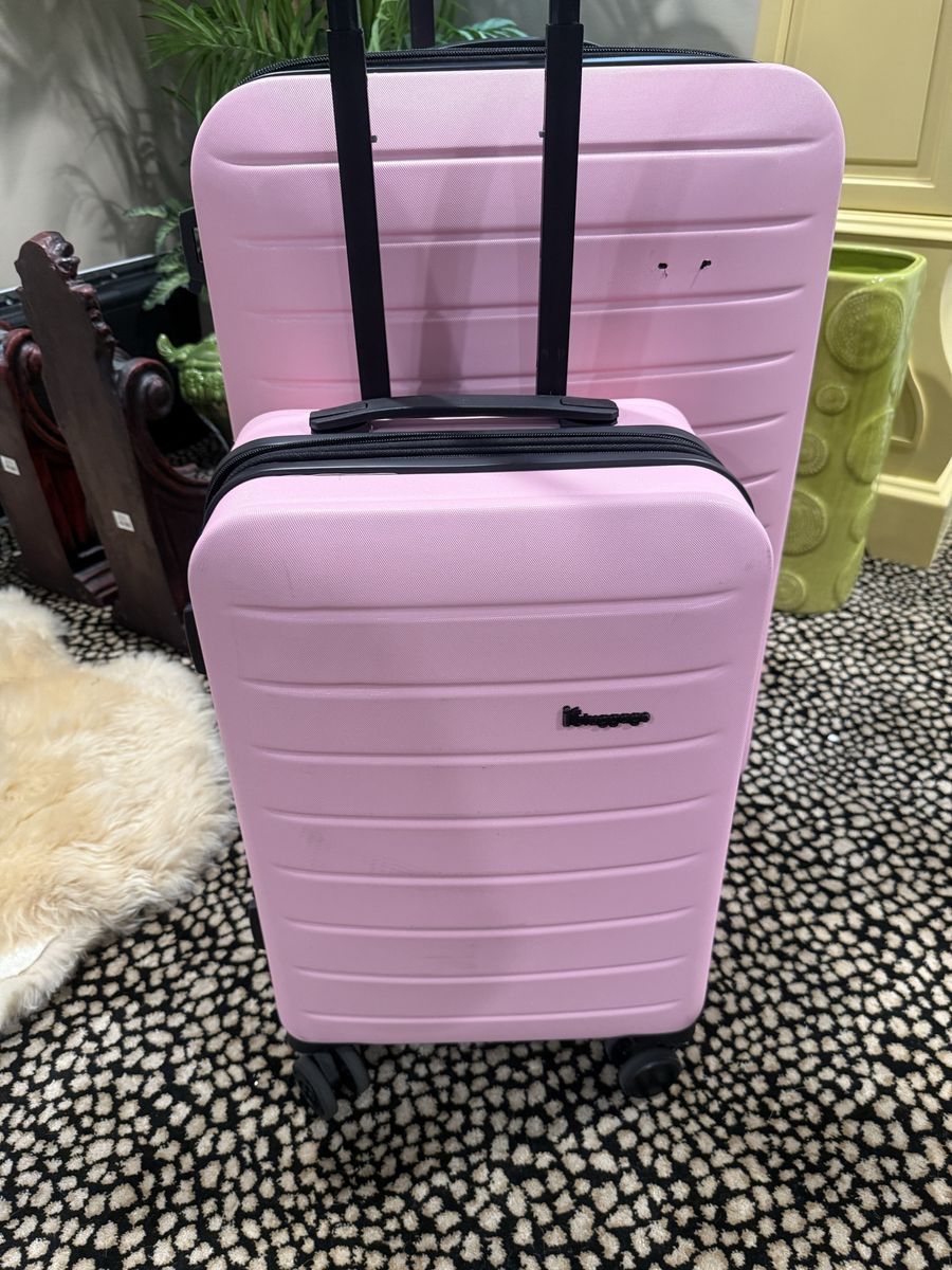 IT Luggage 2-Piece Pink Hardshell Spinner Suitcase Set