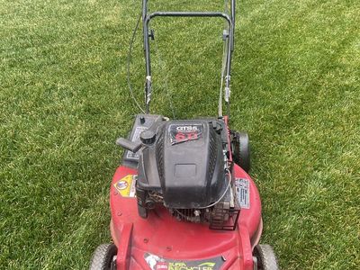 TORO 6HP Self Propelled lawnmower w/bag