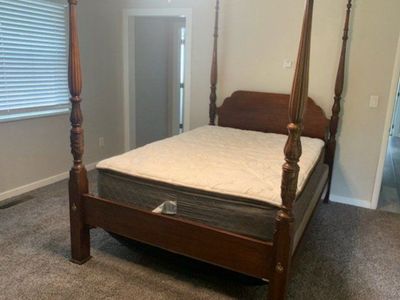 Queen bed set