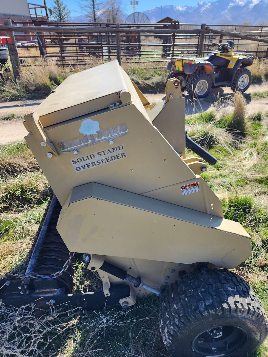 1999 Land Pride Overseeder