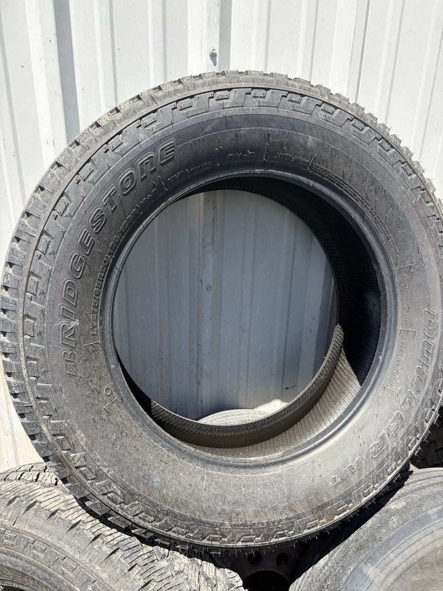 Set of 4 Bridgestone Dueler A/T tires - New LT275/65R20