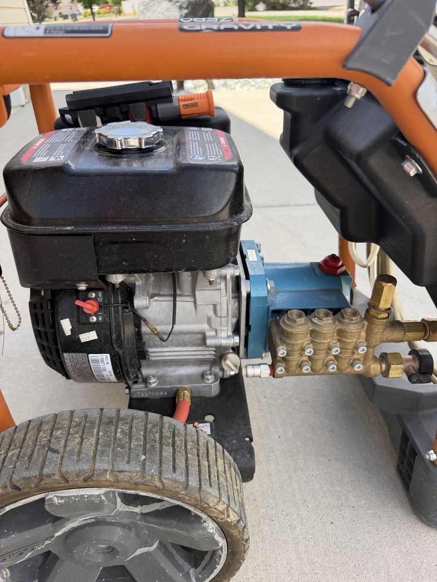 RIDGID 3000 PSI 2.6 GPM Pressure Washer with Subaru SP170 Engine - Gas-Powered