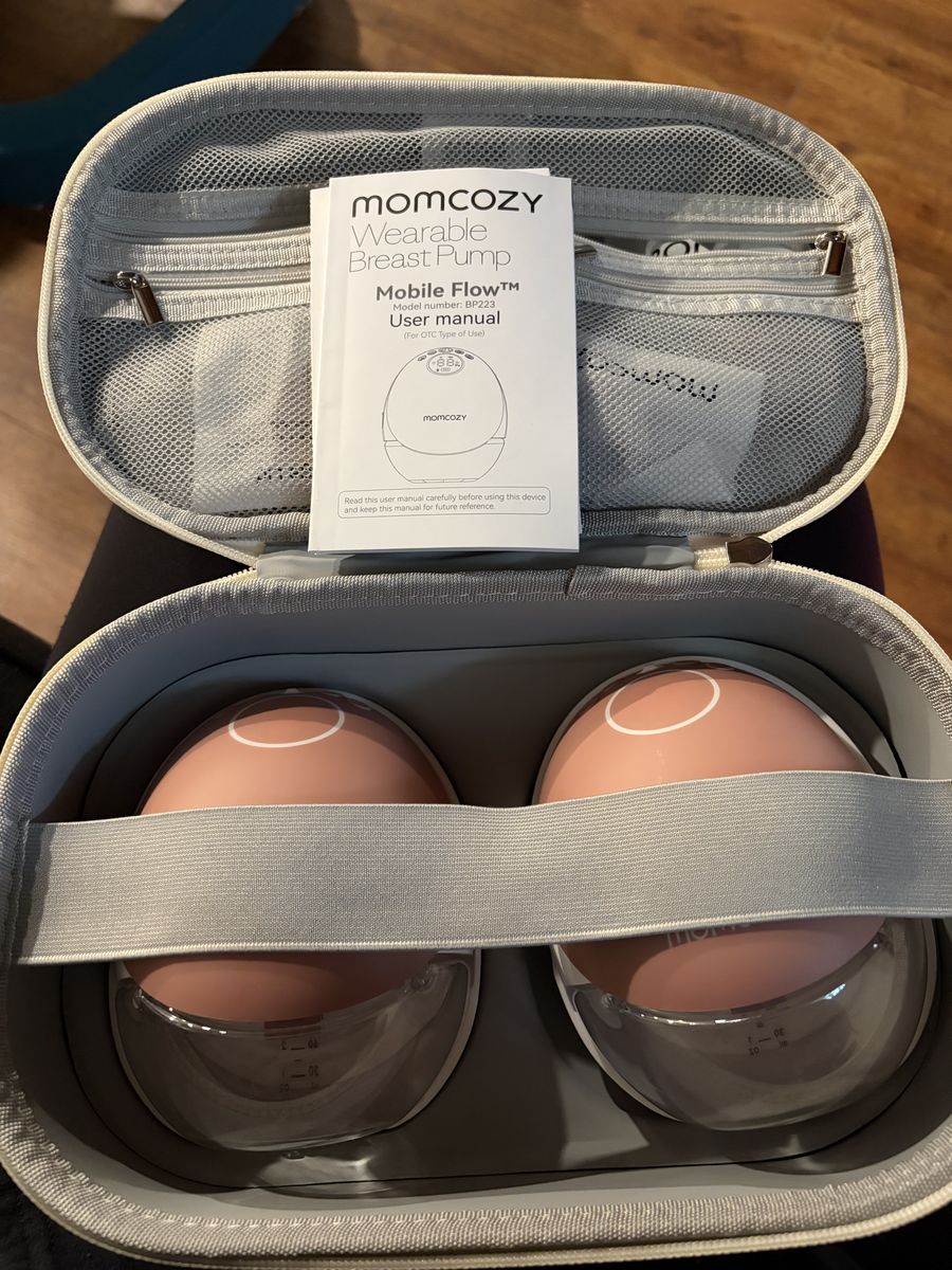 Momcozy Wearable Breast Pump