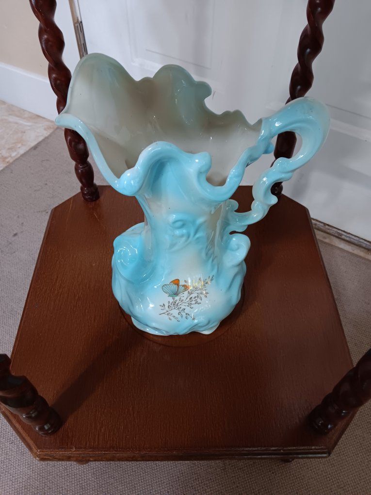 Main image 5
