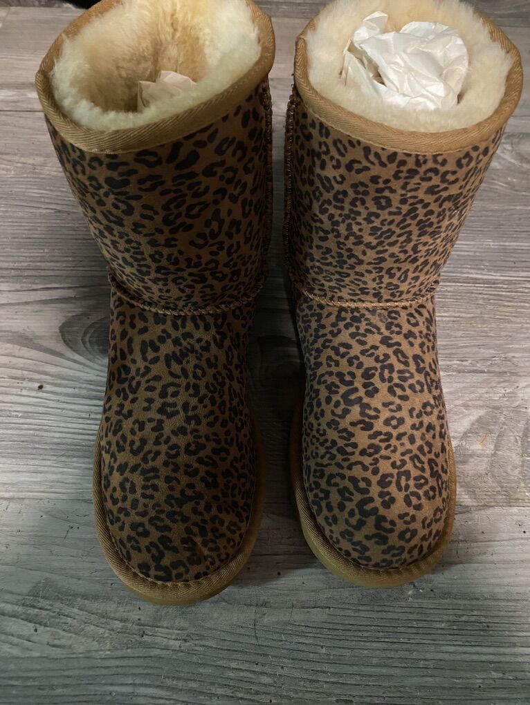 Fur Boots Size 8