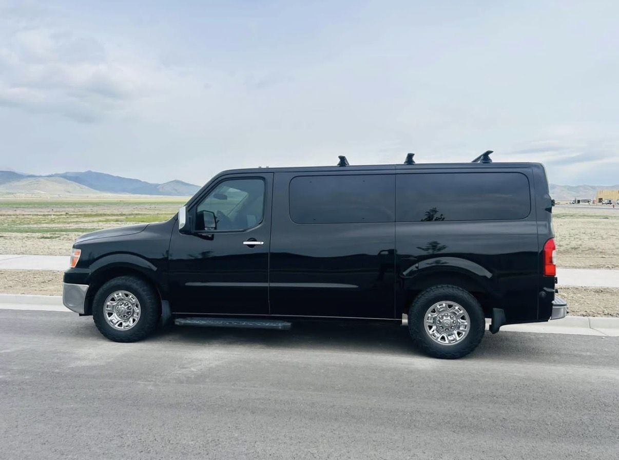 2019 Nissan NV 3500 HD SL