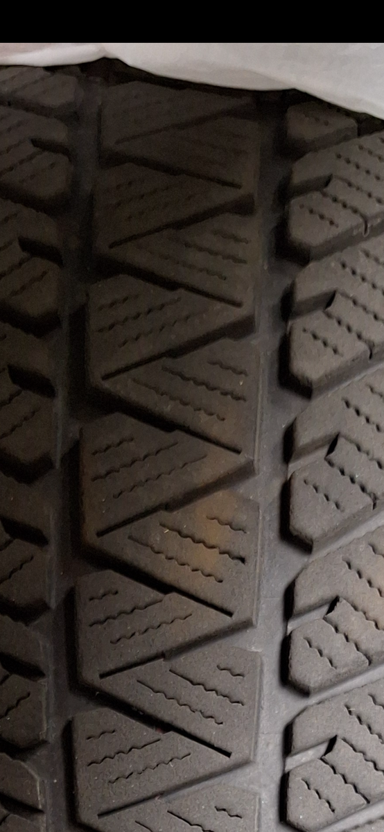 Snow tires 195/65R15 91H Tubeless