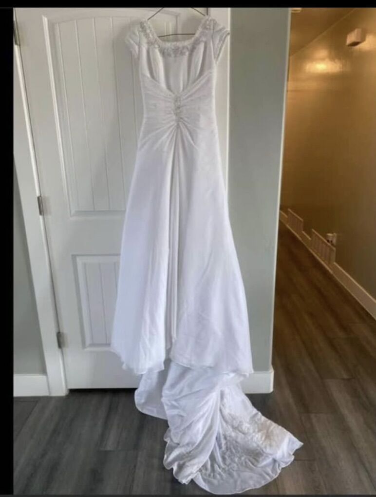 Wedding dress size 4