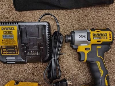 New Dewalt 20V MAX XR 1/4in. 3-Speed Impact Kit