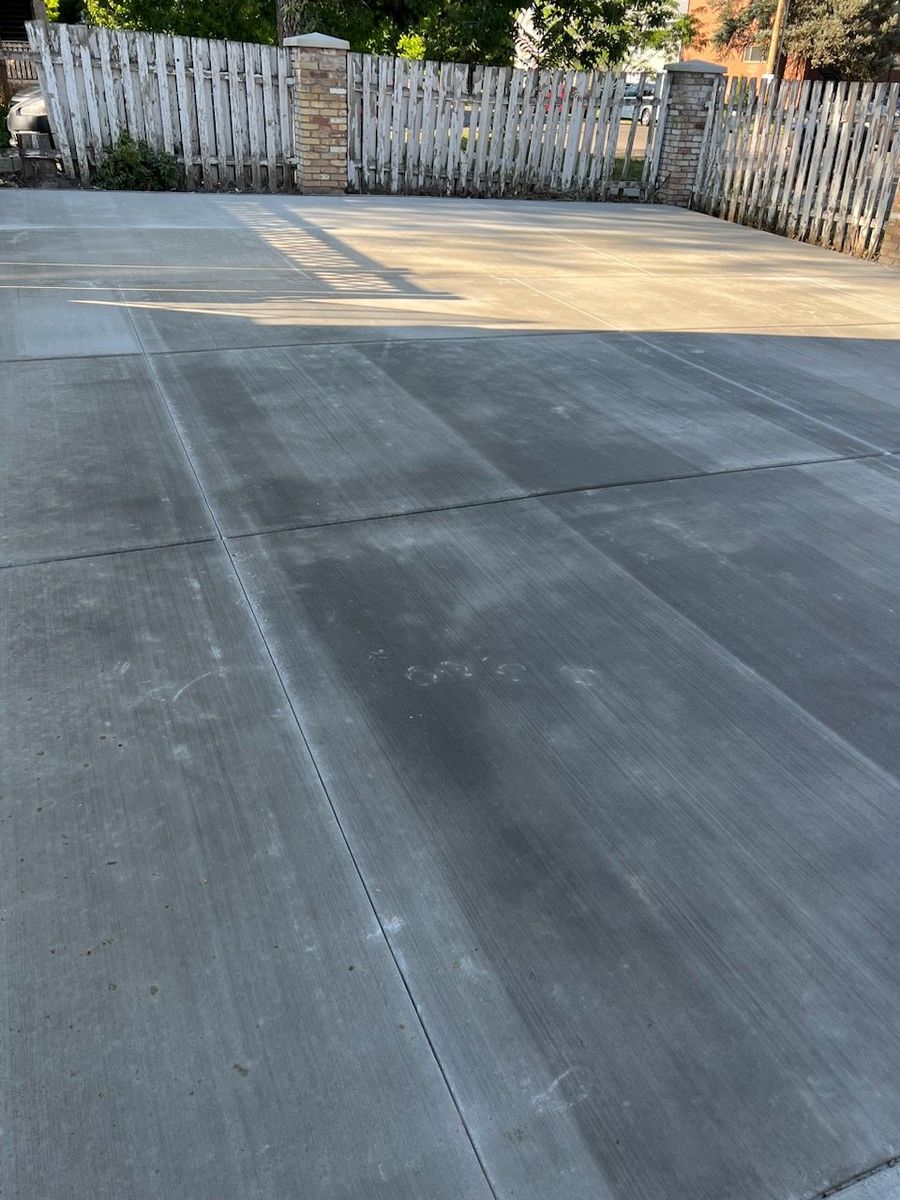 Main image 6