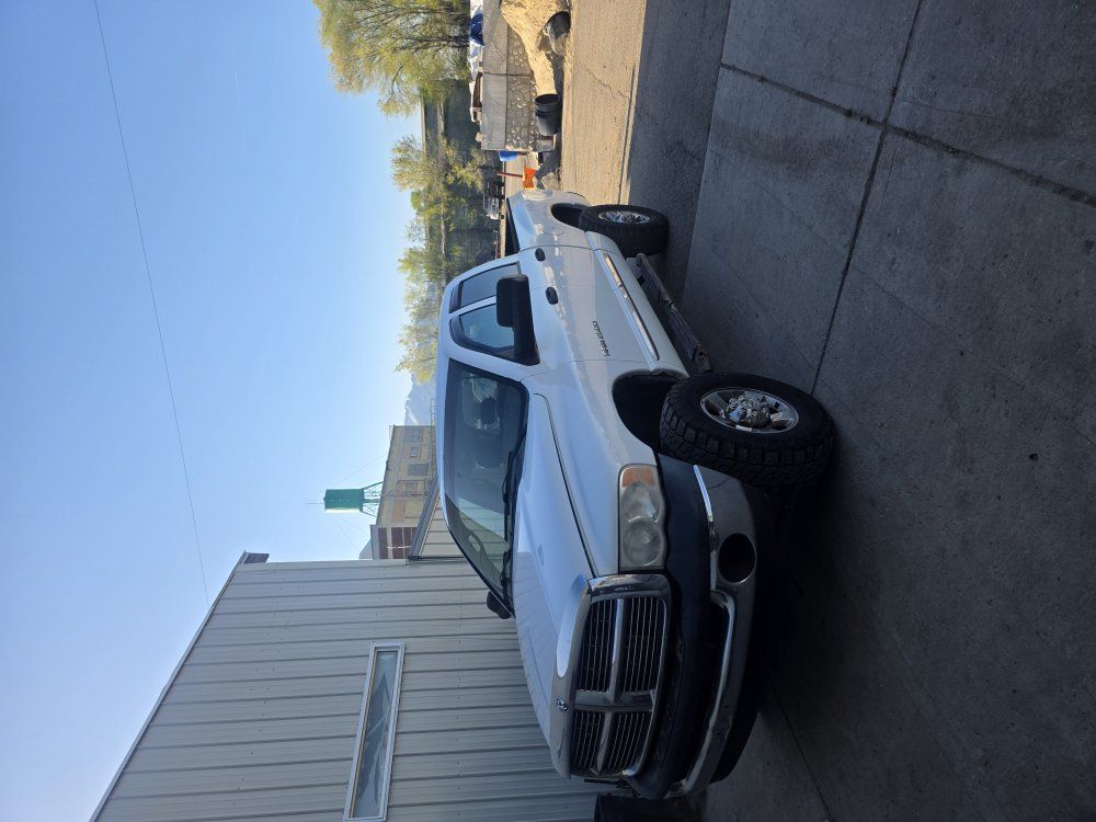 2004 DODGE RAM 2500 Laramie