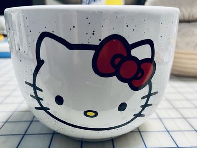 Hello Kitty Ceramic Ramen or Yarn Bowl