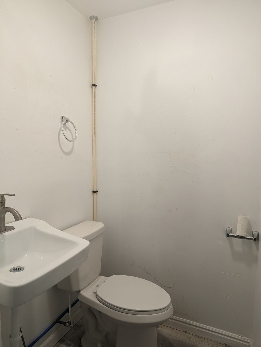 Main image 3