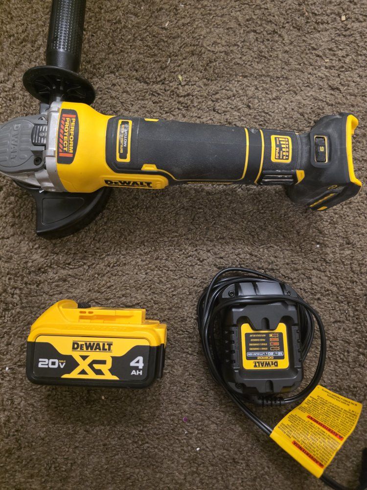Dewalt 20V Max 4.5-5" Cordless Brushless Angle Grinder Kit.